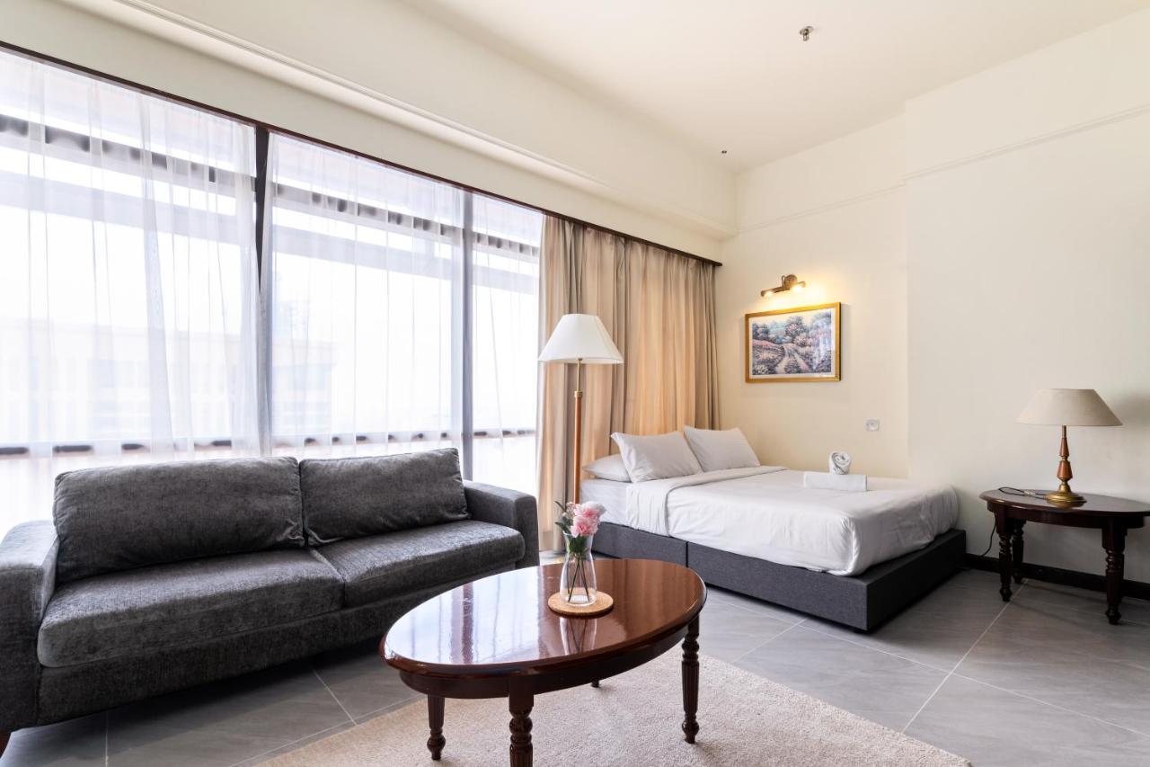 Luxhouz Suites At Times Square Куала-Лумпур Экстерьер фото