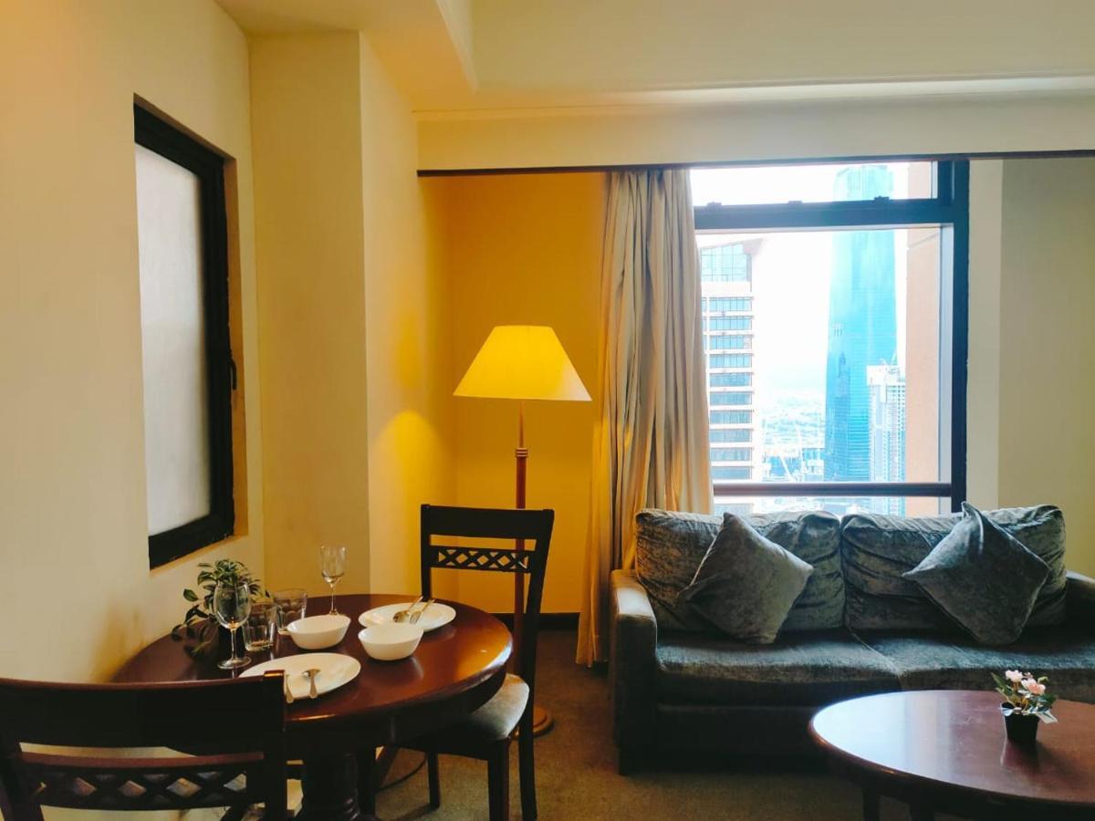 Luxhouz Suites At Times Square Куала-Лумпур Экстерьер фото