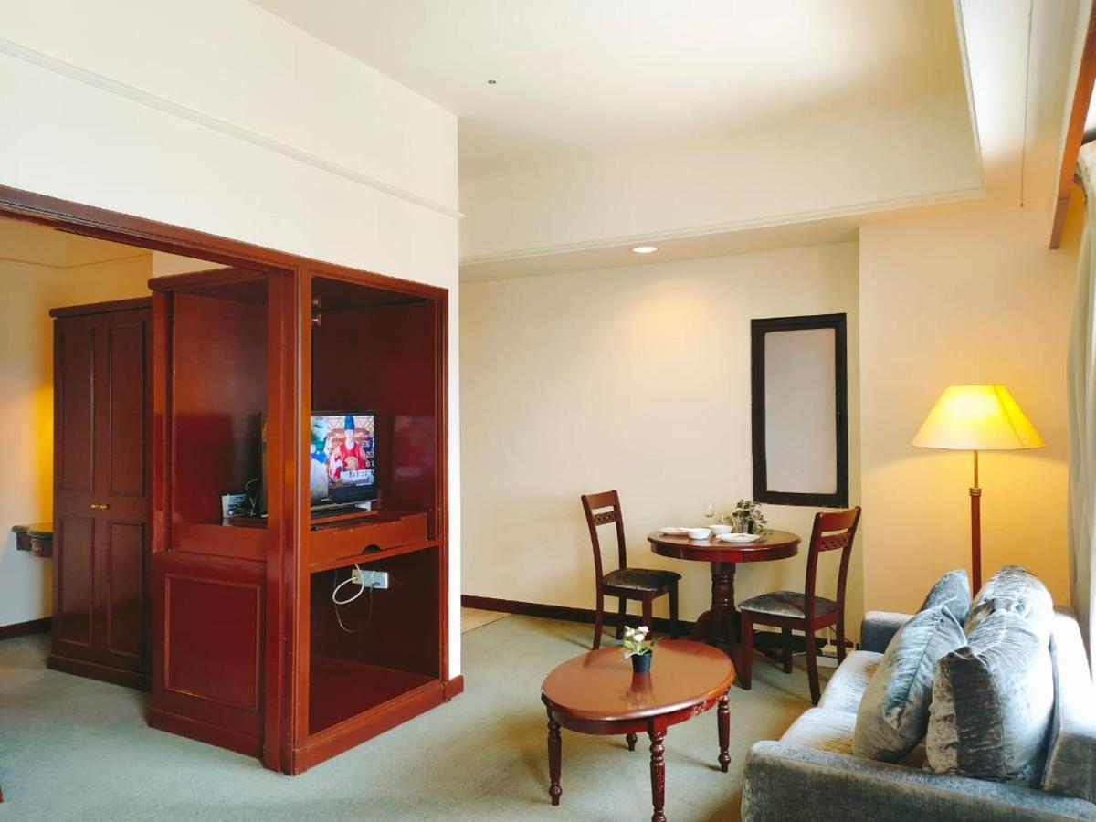 Luxhouz Suites At Times Square Куала-Лумпур Экстерьер фото