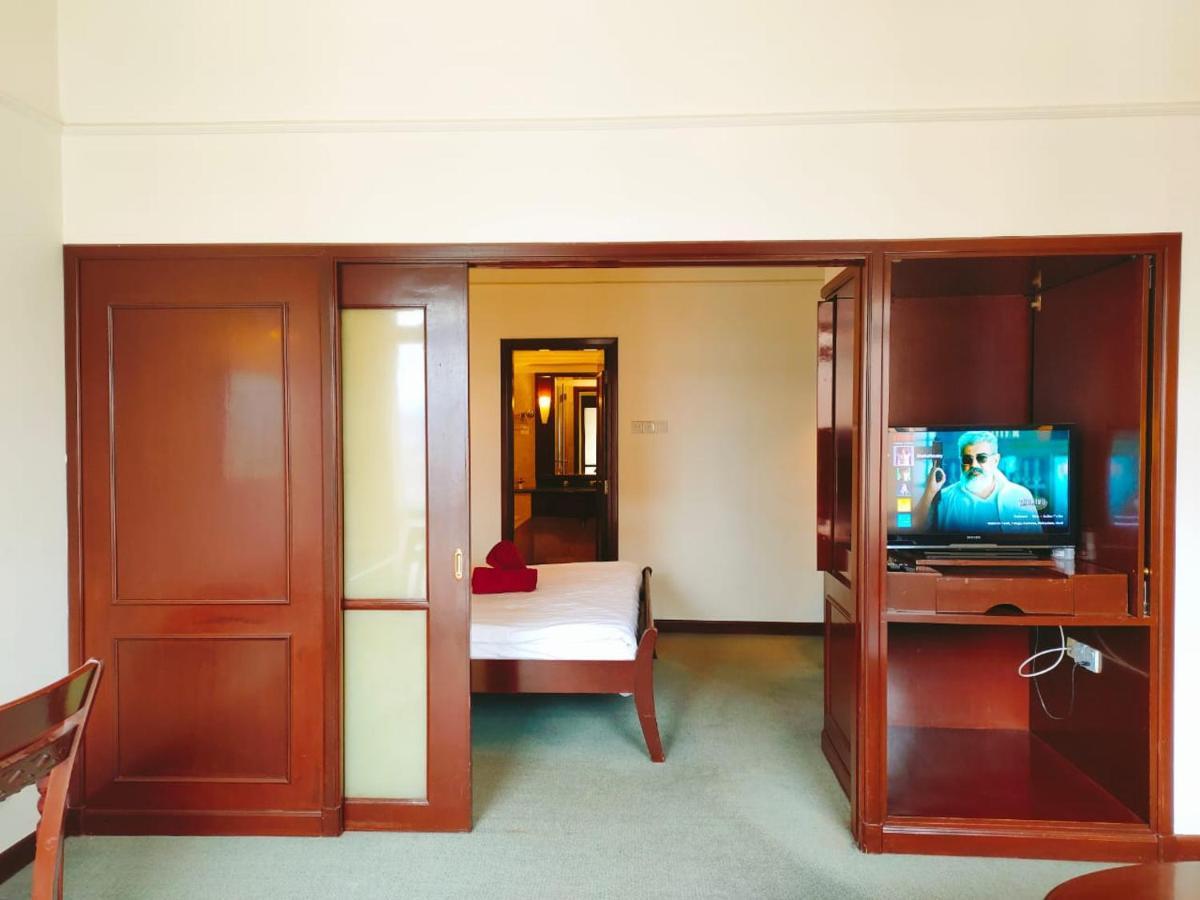 Luxhouz Suites At Times Square Куала-Лумпур Экстерьер фото