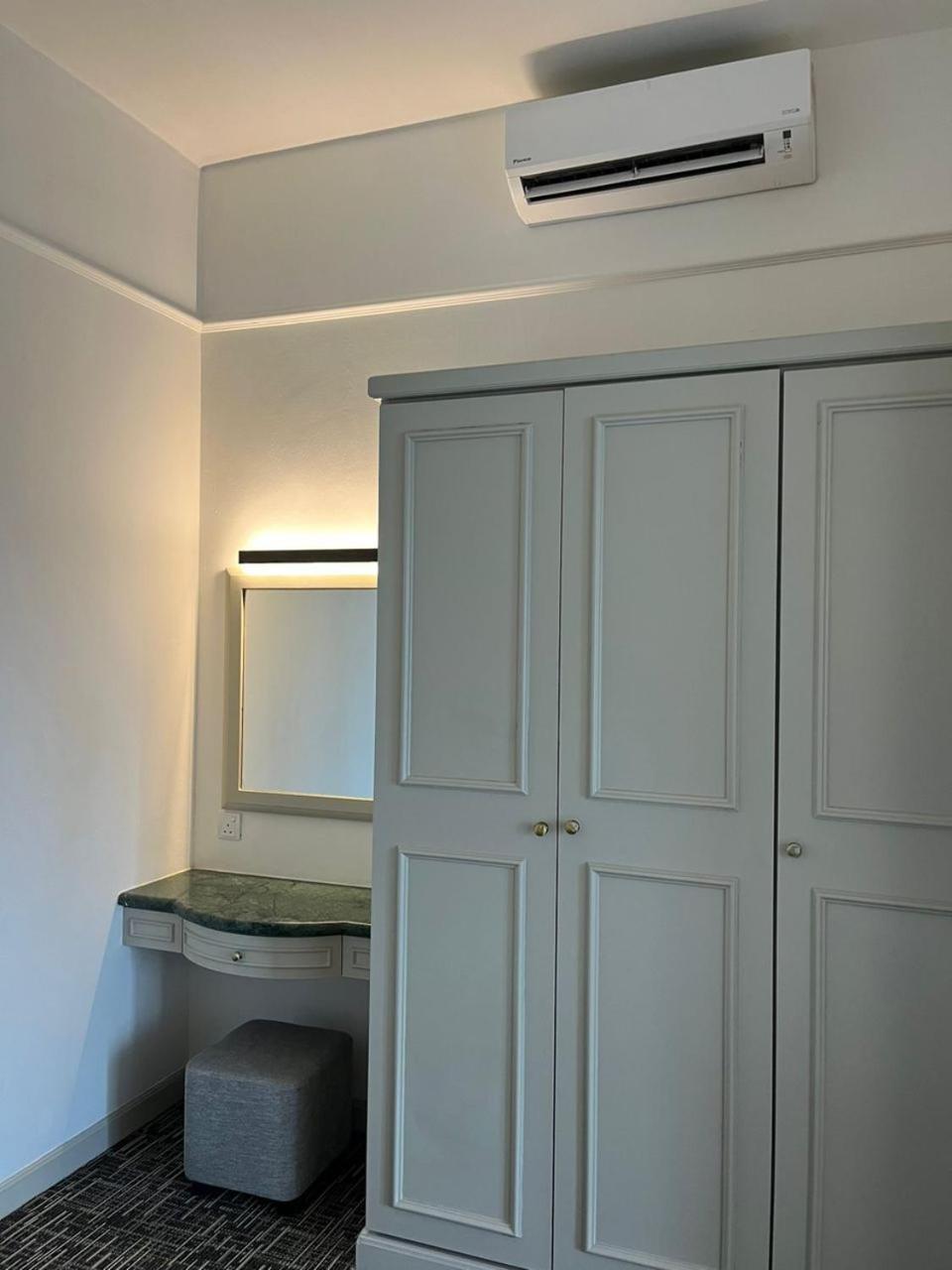 Luxhouz Suites At Times Square Куала-Лумпур Экстерьер фото
