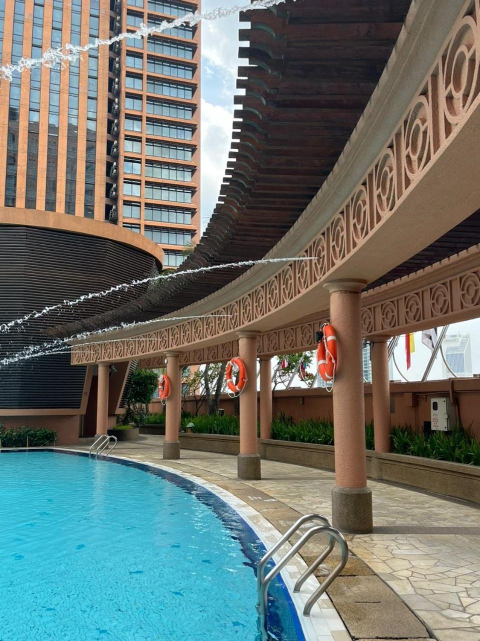 Luxhouz Suites At Times Square Куала-Лумпур Экстерьер фото